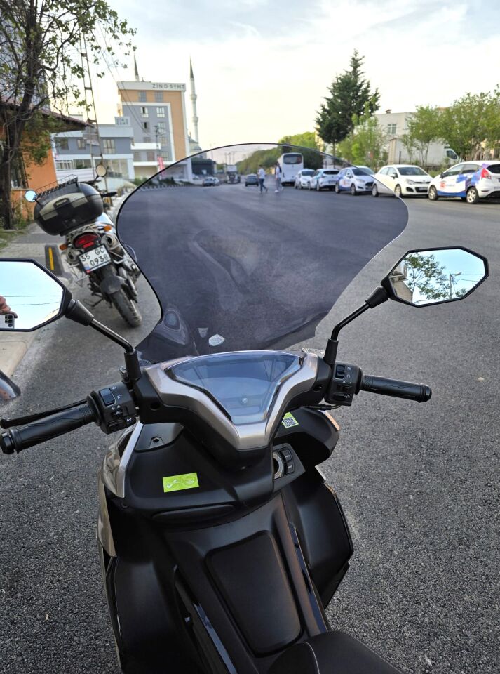 MOTOCAM Yamaha MiO Aerox Ön Cam 54cm Füme Renkli 4mm SPORTİF