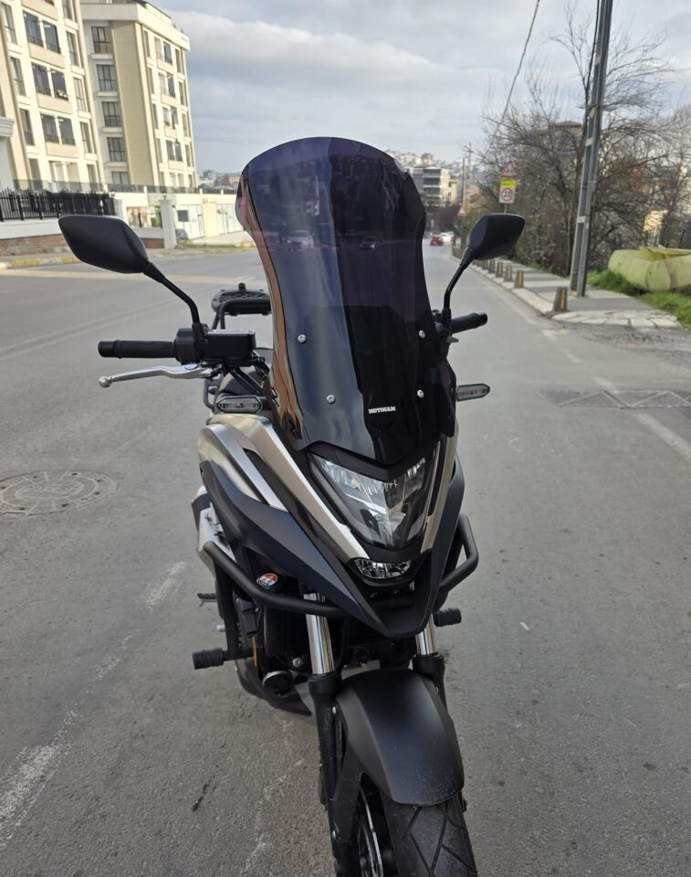 MOTOCAM Honda NC 700 750 X Ön Cam 2021-2024 Model 59cm Siyah Renkli 4mm UZUN