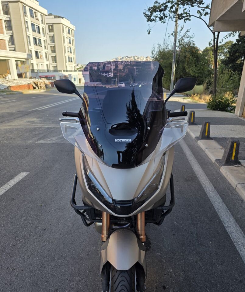 MOTOCAM Honda NT 1100 Ön Cam 2025-2026 Model 61cm Siyah Renkli 4mm İADE YOKTUR