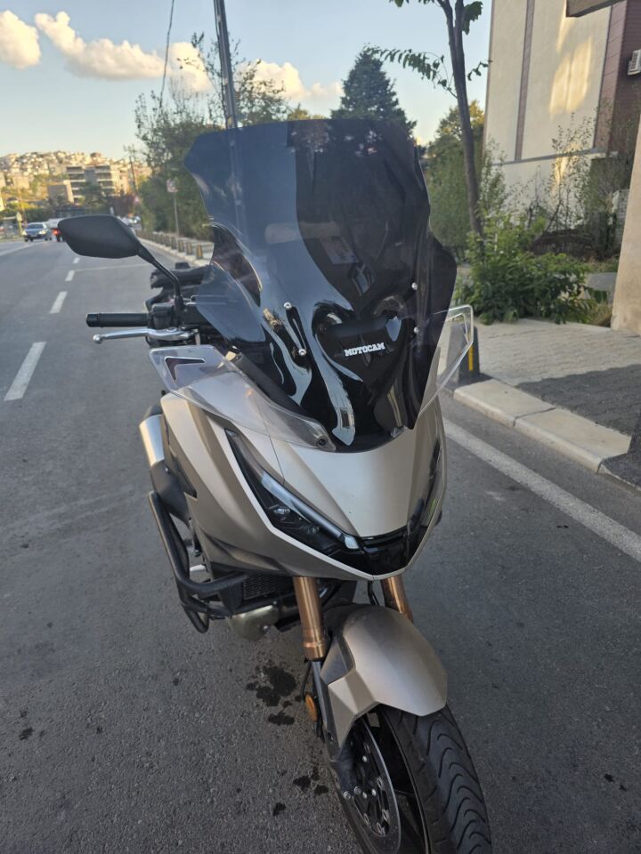 MOTOCAM Honda NT 1100 Ön Cam 2025-2026 Model 61cm Siyah Renkli 4mm İADE YOKTUR
