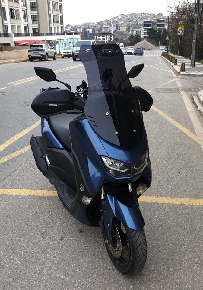 MOTOCAM Yamaha Nmax Ön Cam 2021-2024 Model 72cm Siyah Renkli 4mm UZUN