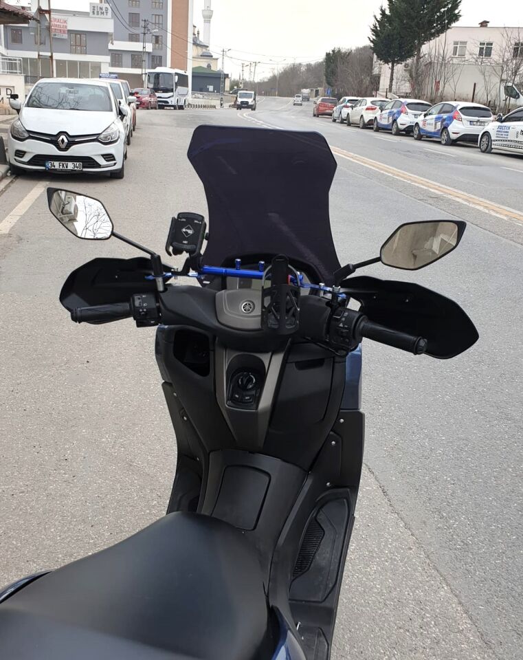 MOTOCAM Yamaha Nmax Ön Cam 2021-2024 Model 72cm Siyah Renkli 4mm UZUN