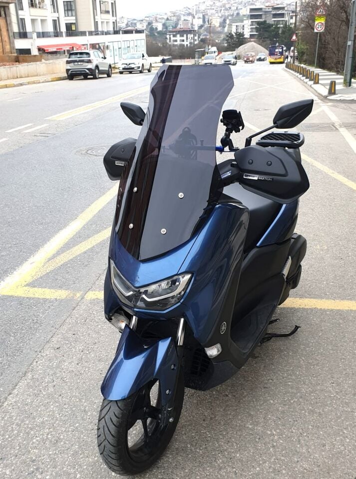 MOTOCAM Yamaha Nmax Ön Cam 2021-2024 Model 72cm Siyah Renkli 4mm UZUN