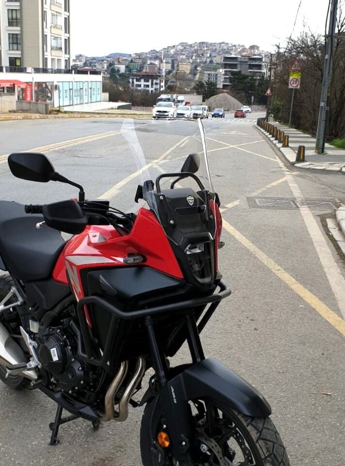 MOTOCAM Honda NX 500 Ön Cam 2025-2026 Model 44cm Şeffaf Renkli 4mm UZUN