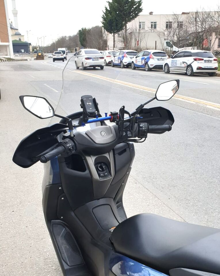 MOTOCAM Yamaha Nmax Ön Cam 2021-2024 Model 72cm Şeffaf Renkli 4mm UZUN