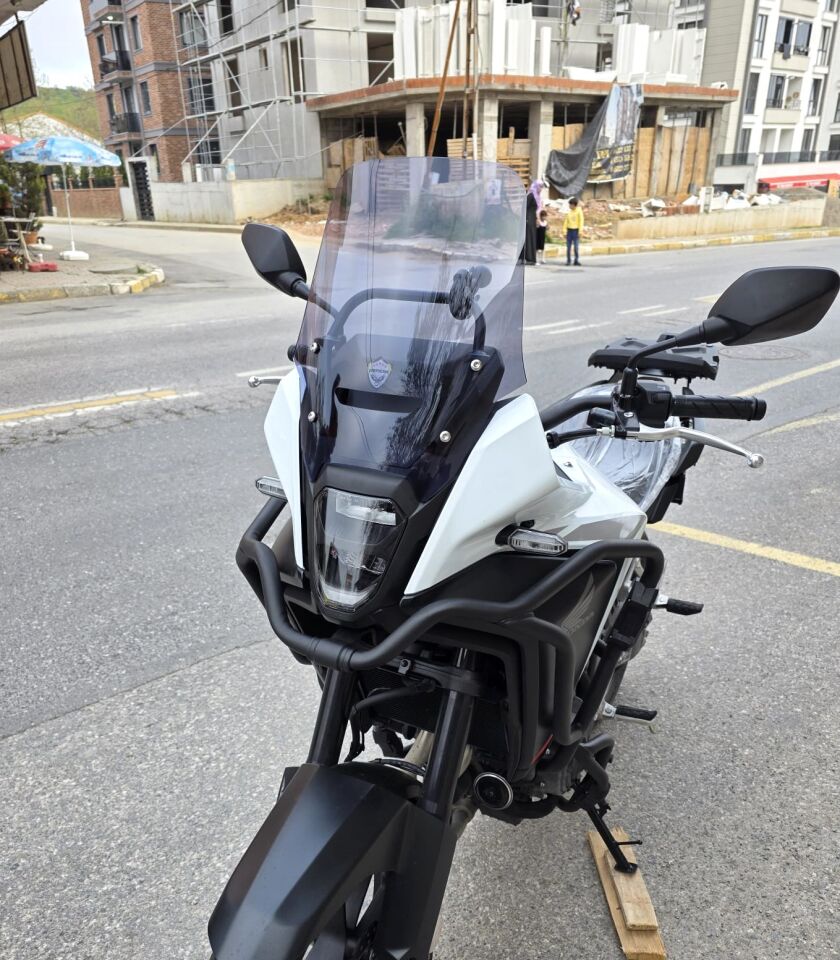 MOTOCAM Honda NX 500 Ön Cam 2025-2026 Model 34cm Füme Renkli 4mm Orijinal Boylu