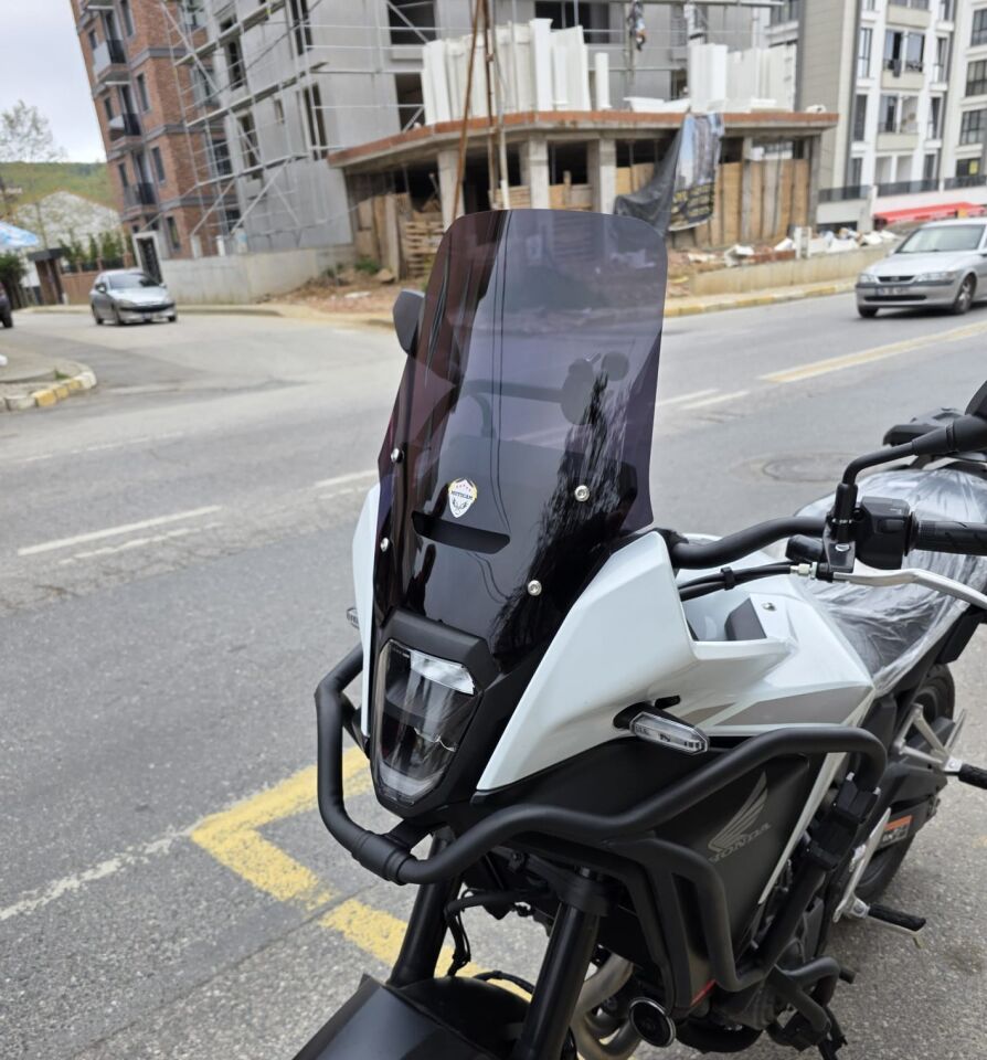 MOTOCAM Honda NX 500 Ön Cam 2025-2026 Model 34cm Siyah Renkli 4mm Orijinal Boylu