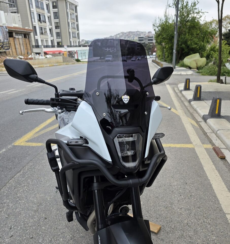 MOTOCAM Honda NX 500 Ön Cam 2025-2026 Model 34cm Siyah Renkli 4mm Orijinal Boylu