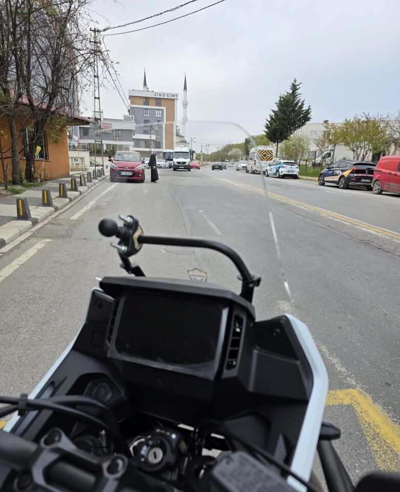 MOTOCAM Honda NX 500 Ön Cam 2025-2026 Model 34cm Şeffaf Renkli 4mm Orijinal Boylu