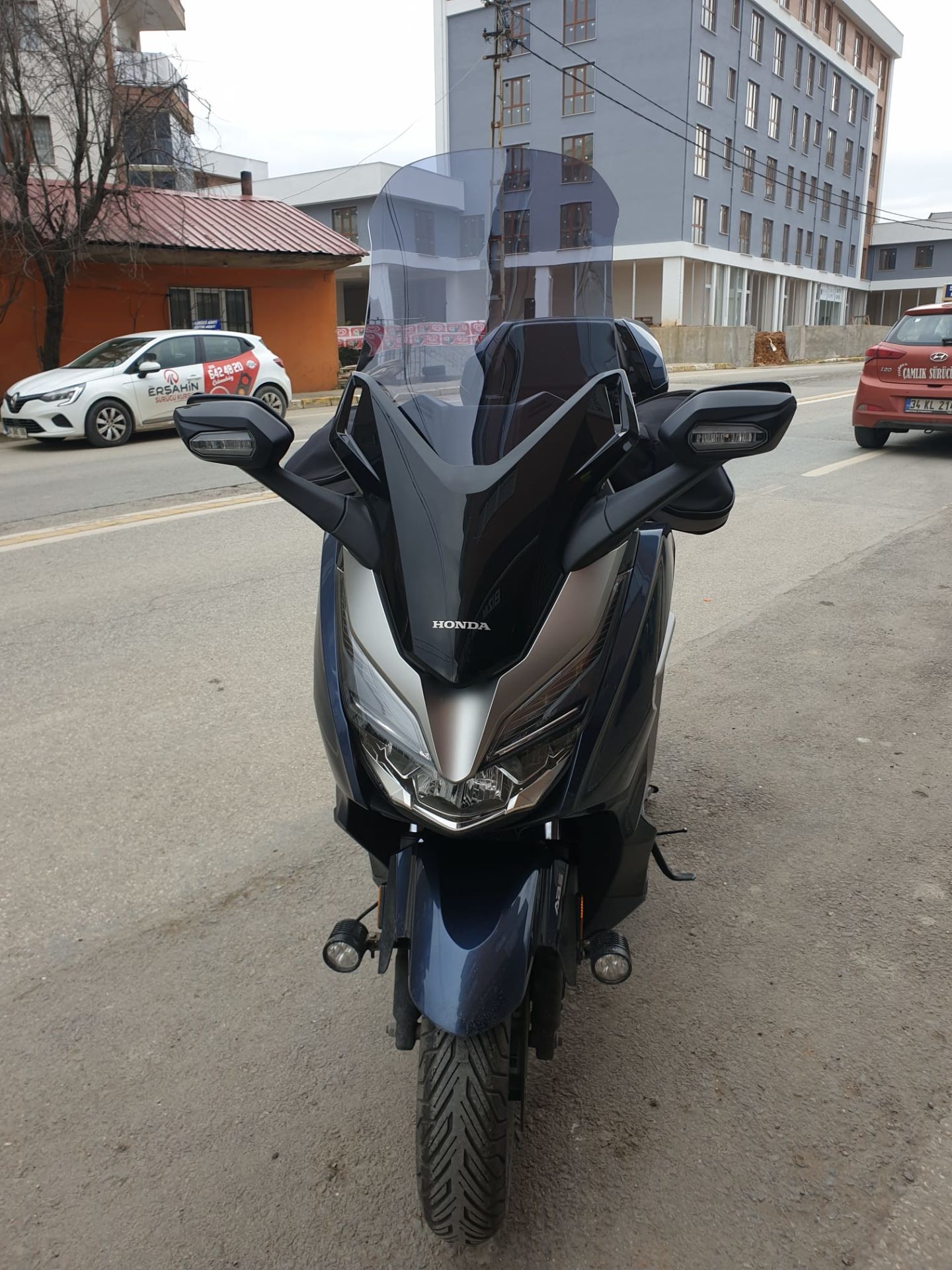 Honda Forza 250 Ön Cam 2018-2020 Model 58cm