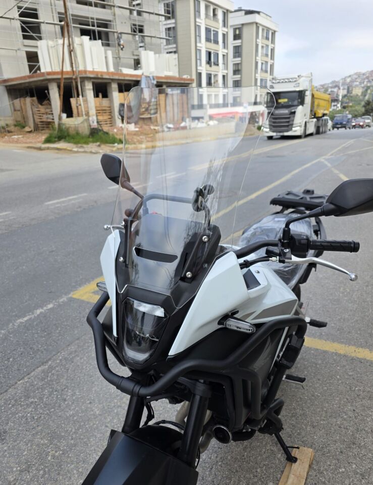 MOTOCAM Honda NX 500 Ön Cam 2025-2026 Model 48cm Şeffaf Renkli 4mm UZUN