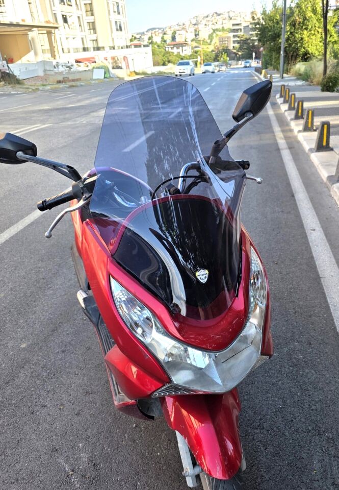MOTOCAM Honda PCX Ön Cam 2011-2013 Model 59cm Füme Renkli ORTA BOYLU
