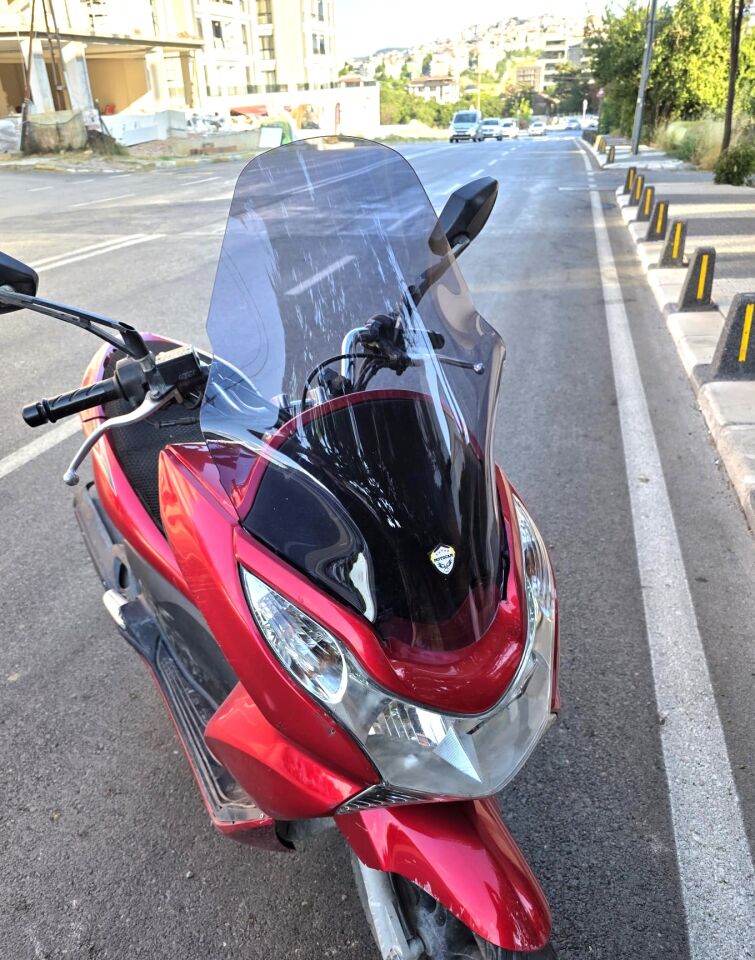 MOTOCAM Honda PCX Ön Cam 2011-2013 Model 59cm Füme Renkli ORTA BOYLU
