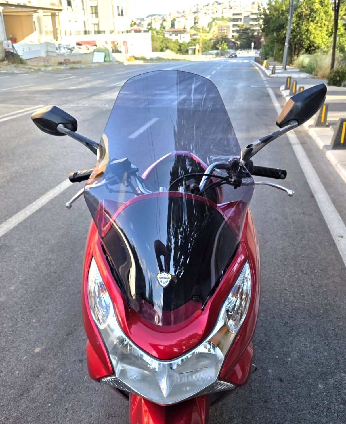 MOTOCAM Honda PCX Ön Cam 2011-2013 Model 59cm Füme Renkli ORTA BOYLU