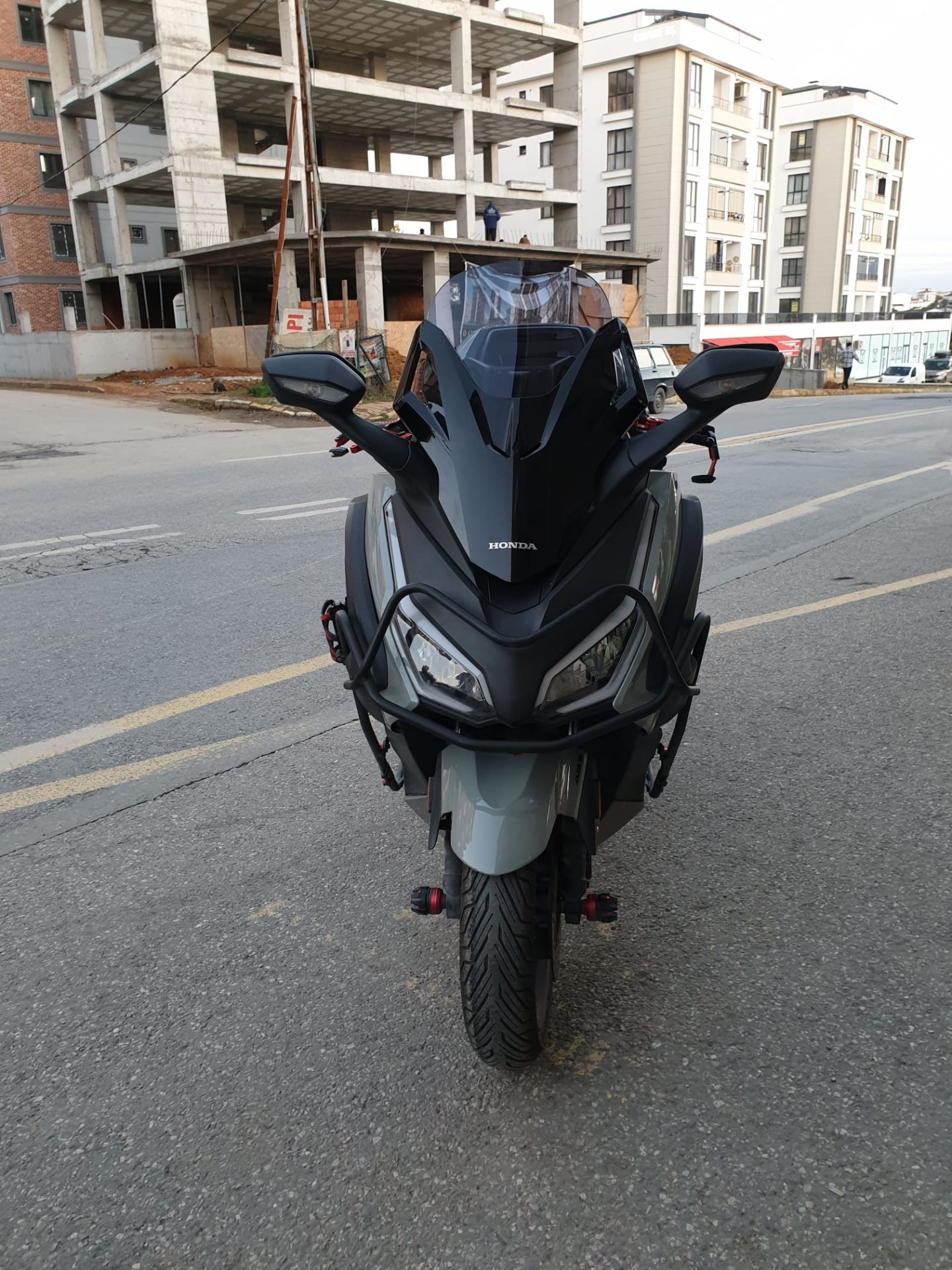 Honda Forza 250 Ön Cam 2021-2025 Model