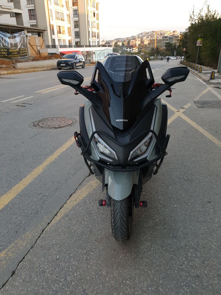 Honda Forza 250 Ön Cam 2021-2025 Model