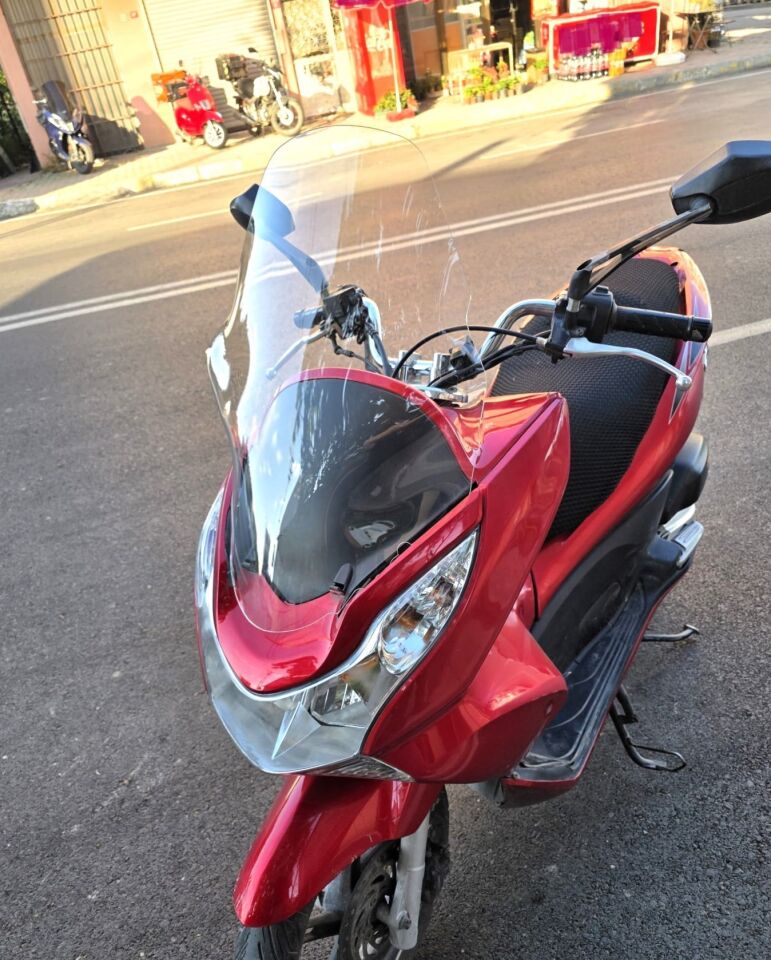 MOTOCAM Honda PCX Ön Cam 2011-2013 Model 59cm Şeffaf Renkli ORTA BOYLU