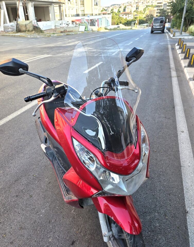 MOTOCAM Honda PCX Ön Cam 2011-2013 Model 59cm Şeffaf Renkli ORTA BOYLU