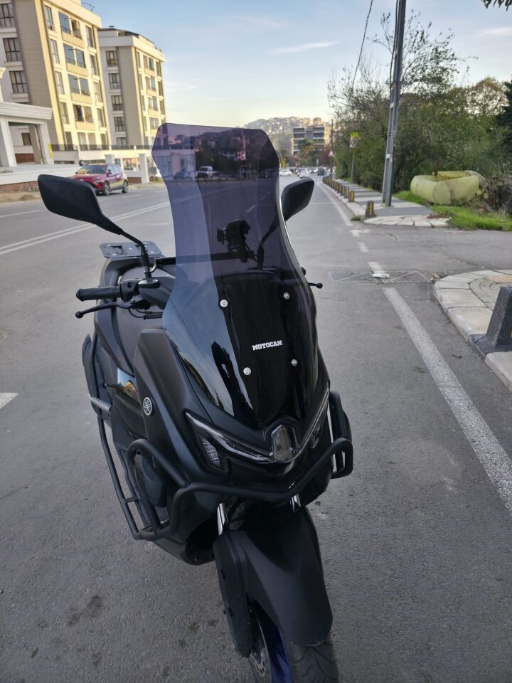 MOTOCAM Yamaha Nmax Ön Cam 2025-2026 Model 72cm Siyah Renkli 4mm