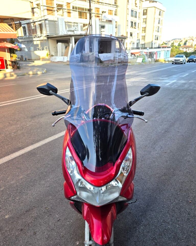 MOTOCAM Honda PCX Ön Cam 2011-2013 Model 83cm Füme Renkli 4mm UZUN