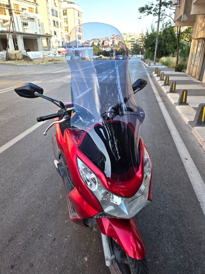 MOTOCAM Honda PCX Ön Cam 2011-2013 Model 83cm Füme Renkli 4mm UZUN