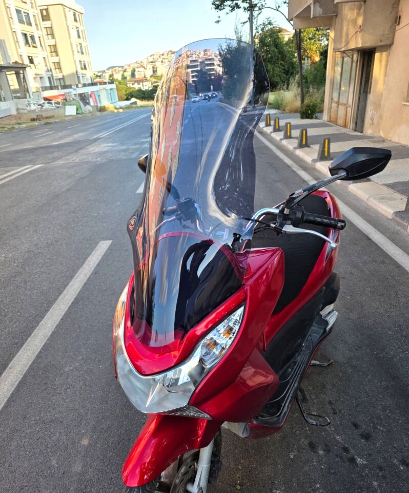 MOTOCAM Honda PCX Ön Cam 2011-2013 Model 83cm Füme Renkli 4mm UZUN