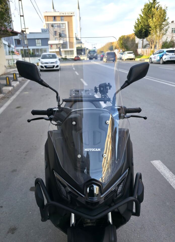 MOTOCAM Yamaha Nmax Ön Cam 2025-2026 Model 72cm Şeffaf Renkli 4mm