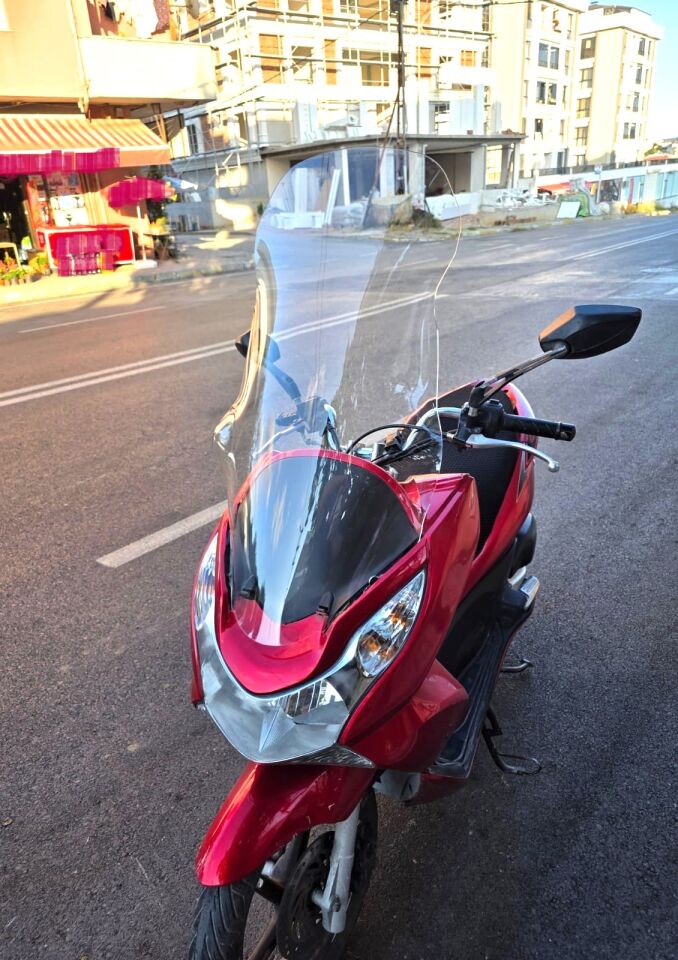 MOTOCAM Honda PCX Ön Cam 2011-2013 Model 83cm Şeffaf Renkli 4mm UZUN