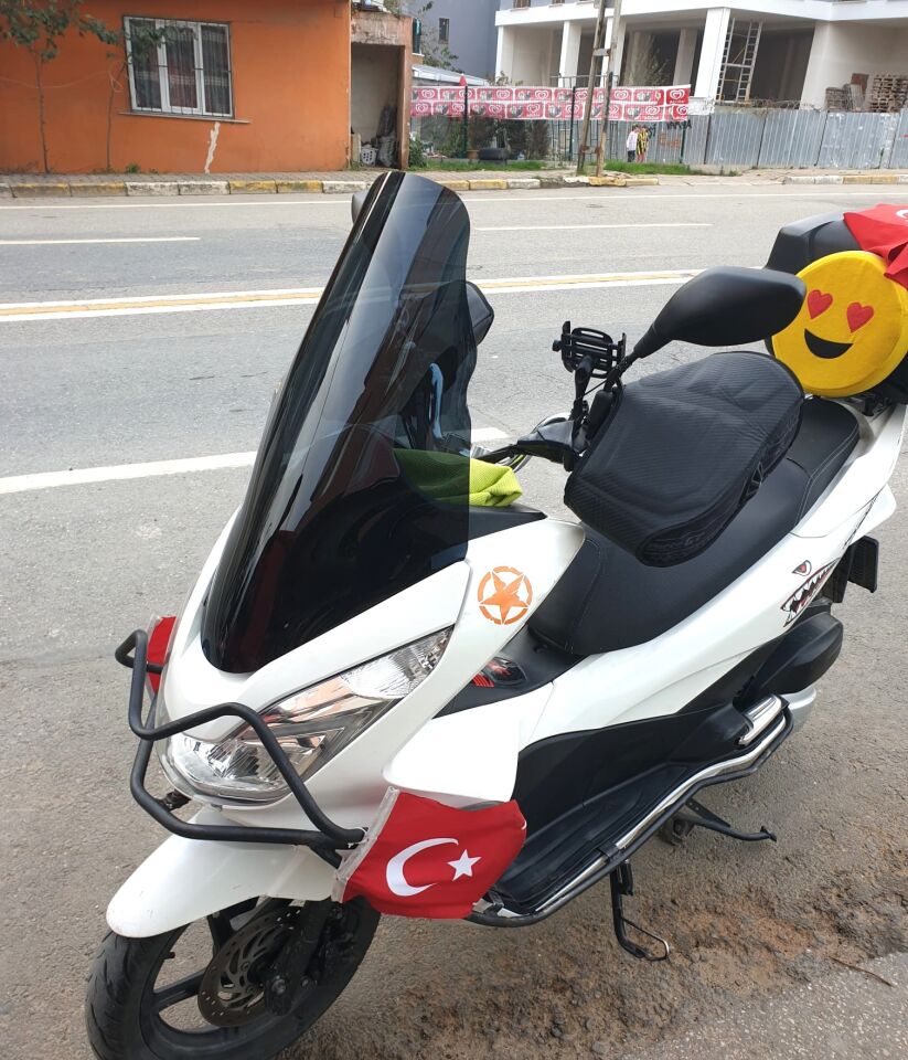 MOTOCAM Honda PCX Ön Cam 2014-2017 Model 65cm Siyah Renkli 4mm ORTA BOYLU