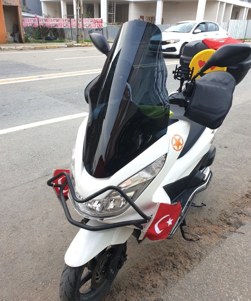 MOTOCAM Honda PCX Ön Cam 2014-2017 Model 65cm Siyah Renkli 4mm ORTA BOYLU