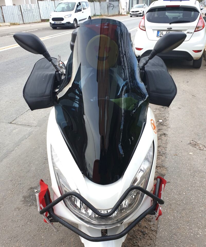 MOTOCAM Honda PCX Ön Cam 2014-2017 Model 65cm Siyah Renkli 4mm ORTA BOYLU