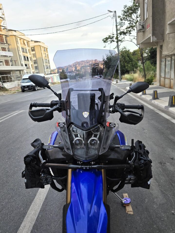 MOTOCAM Yamaha Tenere 700 World Raid Ön Cam 2023-2024 Model 45cm Füme Renkli 4mm