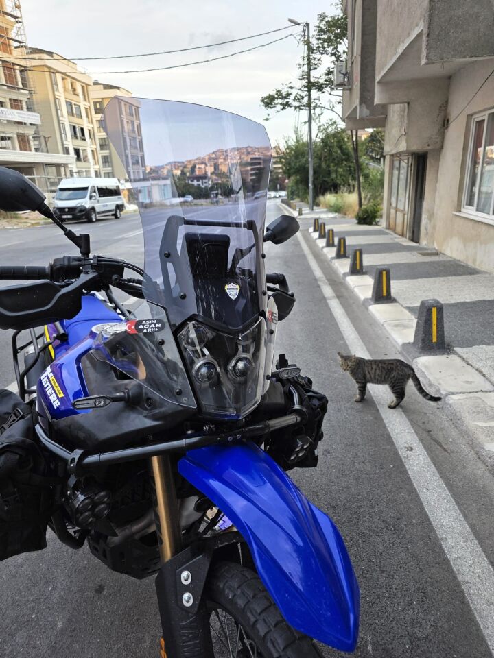 MOTOCAM Yamaha Tenere 700 World Raid Ön Cam 2023-2024 Model 45cm Füme Renkli 4mm