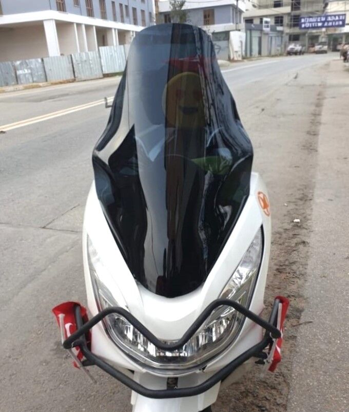 MOTOCAM Honda PCX Ön Cam 2014-2017 Model 65cm Siyah Renkli 4mm ORTA BOYLU