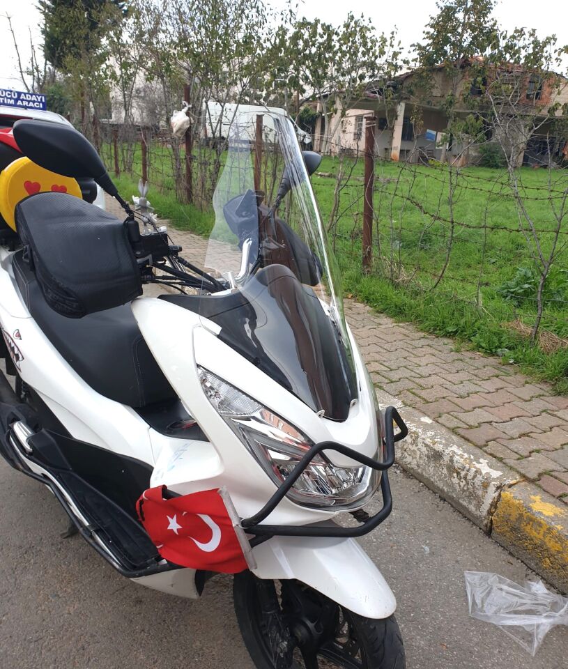 MOTOCAM Honda PCX Ön Cam 2014-2017 Model 65cm Şeffaf Renkli 4mm ORTA BOYLU