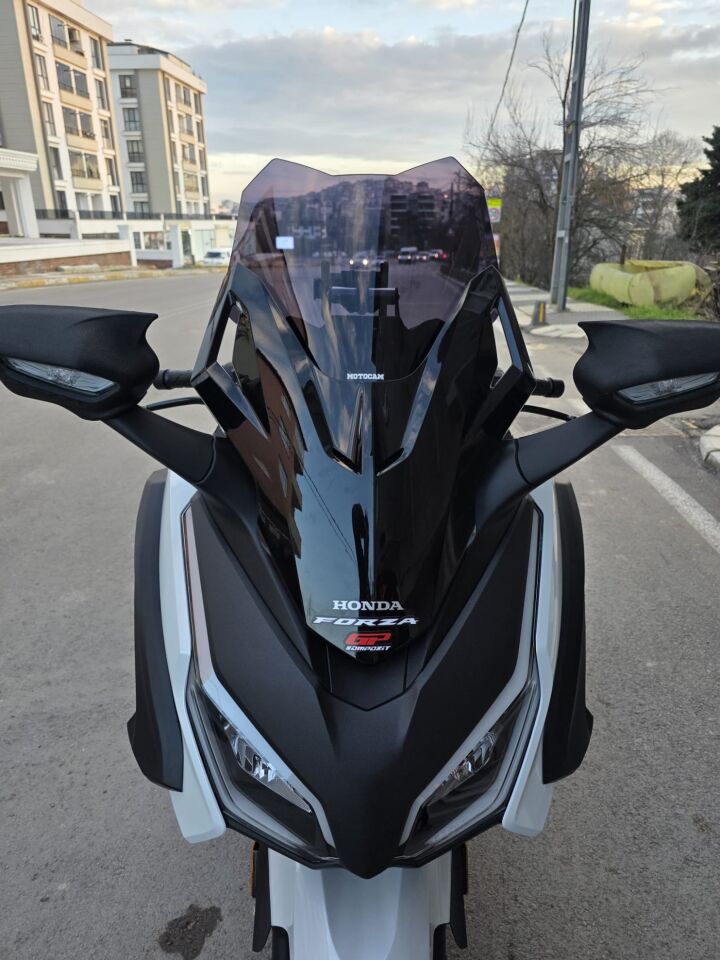 MOTOCAM Honda Forza 250 Ön Cam 2021-2026 Model 43cm Siyah Renkli 4mm ORİJİNAL BOYLU