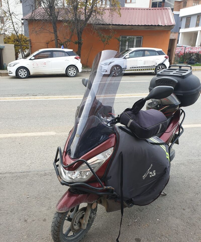 MOTOCAM Honda PCX Ön Cam 2014-2017 Model 83cm Füme Renkli 4mm UZUN