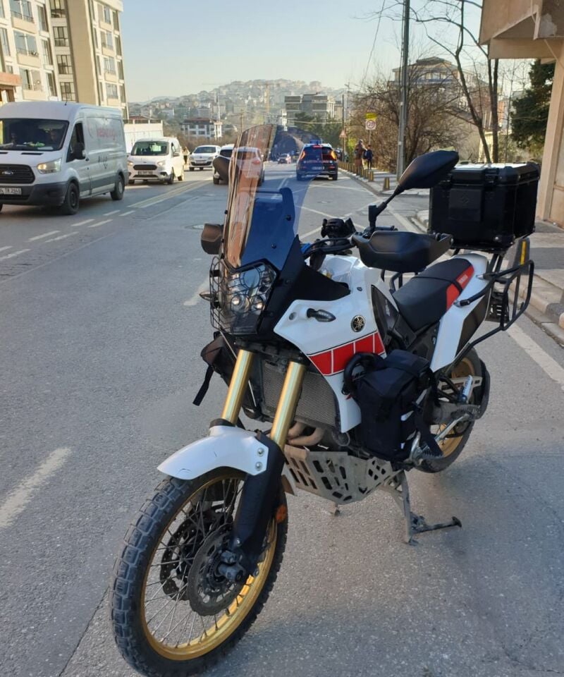 MOTOCAM Yamaha Tenere Rall 700 Ön Cam 2019-2026-2026 Model 39cm Füme Renkli 4mm