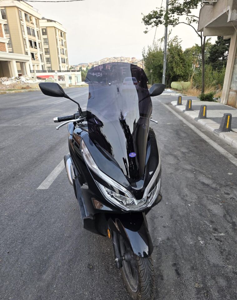 MOTOCAM Honda PCX Ön Cam 2018-2020 Model 65cm Siyah Renkli 4mm ORTA BOYLU
