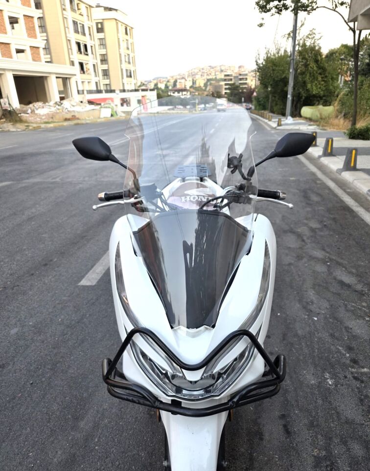 MOTOCAM Honda PCX Ön Cam 2018-2020 Model 65cm Şeffaf Renkli 4mm ORTA BOYLU