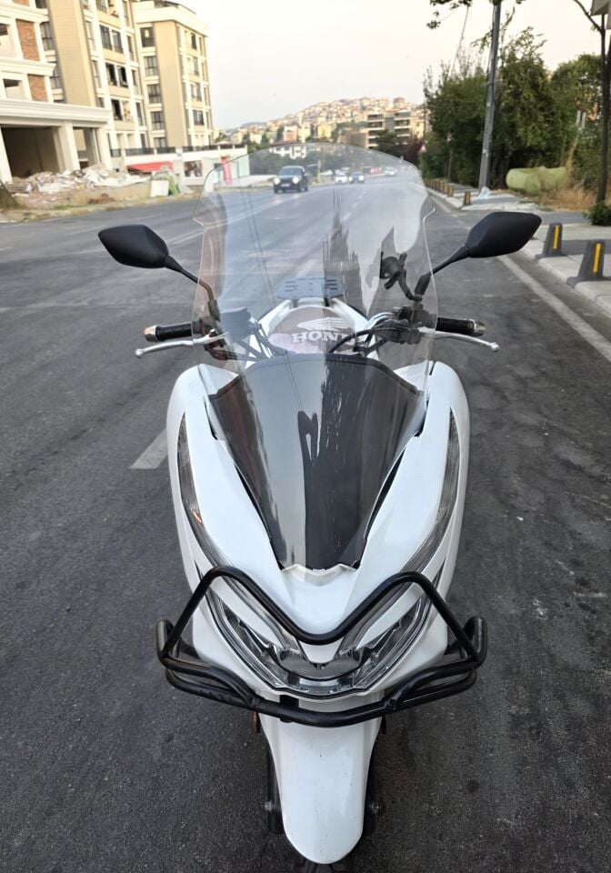 MOTOCAM Honda PCX Ön Cam 2018-2020 Model 65cm Şeffaf Renkli 4mm ORTA BOYLU