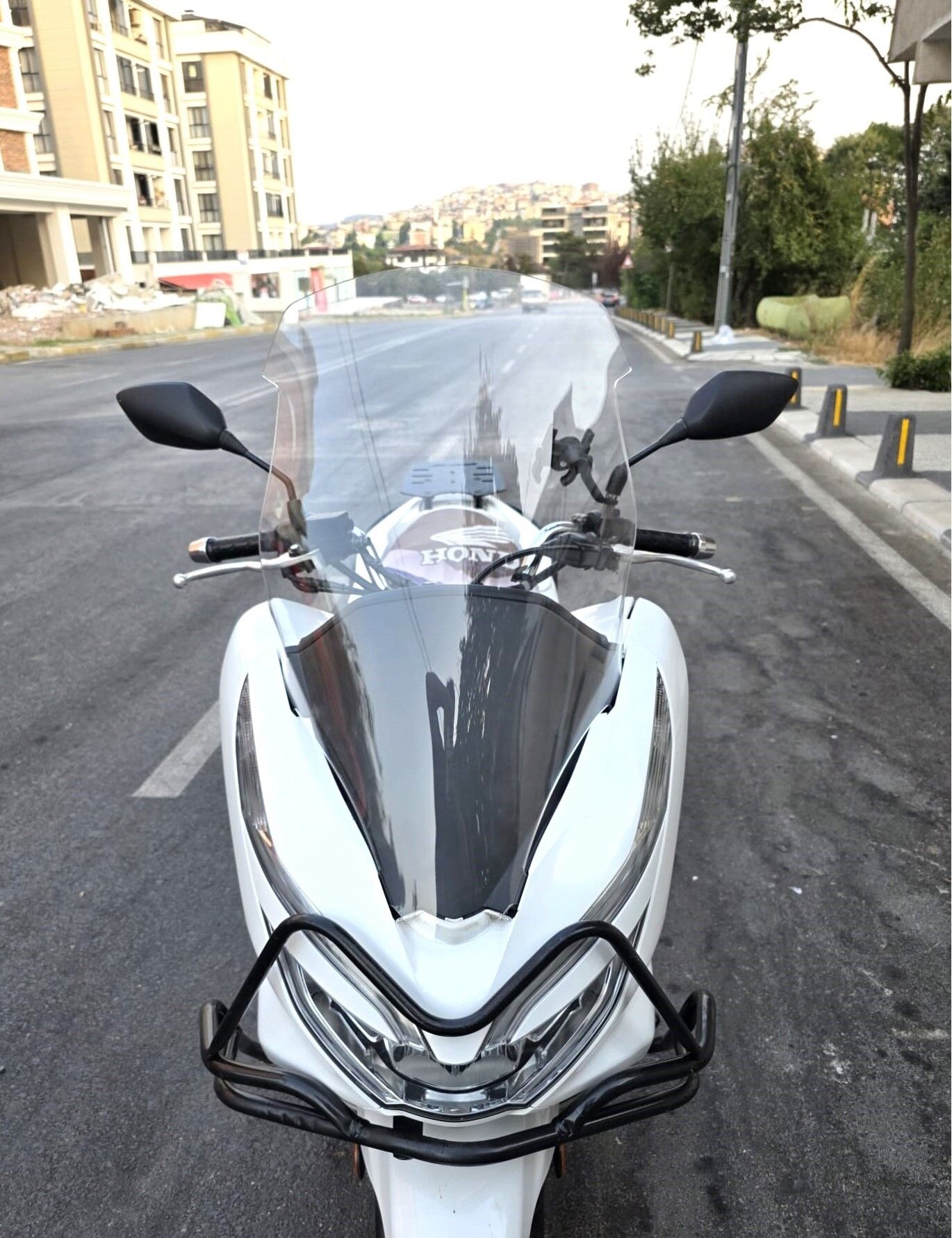 MOTOCAM Honda PCX Ön Cam 2018-2020 Model 65cm Şeffaf Renkli 4mm ORTA BOYLU