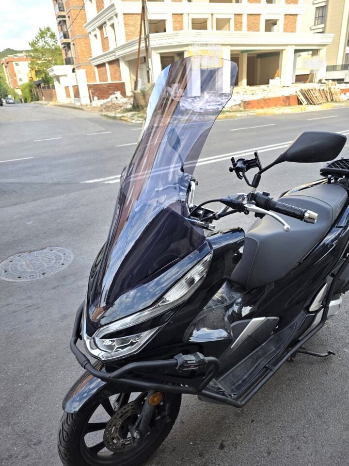 MOTOCAM Honda PCX Ön Cam 2018-2020 Model 83cm Füme Renkli 4mm UZUN