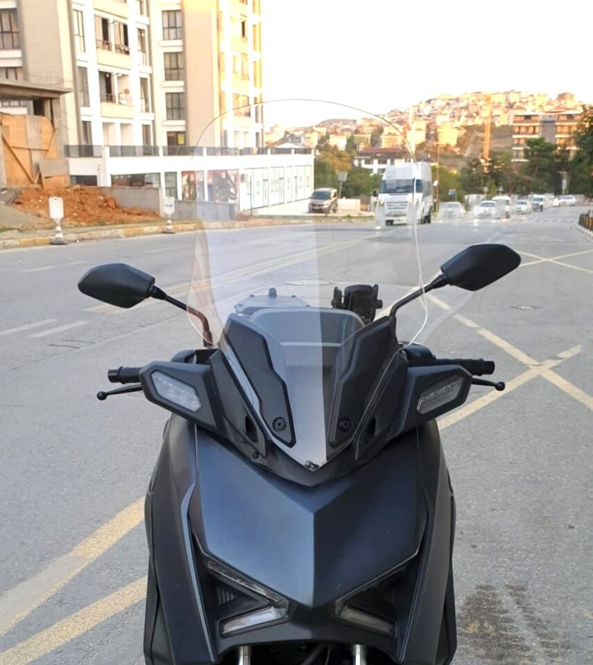 MOTOCAM Yamaha Xmax Ön Cam 2023-2026 Model 65cm Şeffaf Renkli 4mm