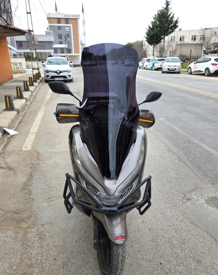 MOTOCAM Honda PCX Ön Cam 2018-2020 Model 83cm Siyah Renkli 4mm UZUN