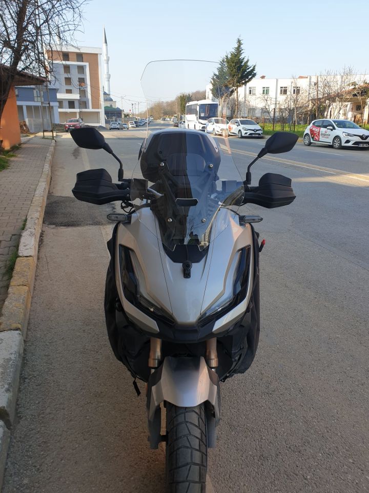 Honda ADV 350 Ön Cam 2023-2025 Model