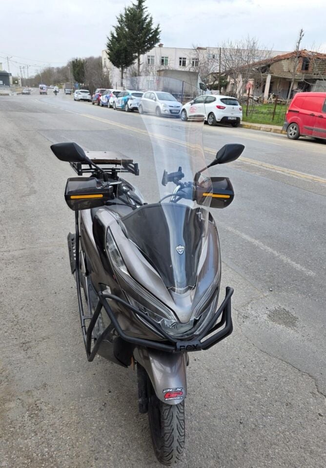 MOTOCAM Honda PCX Ön Cam 2018-2020 Model 83cm Şeffaf Renkli 4mm UZUN