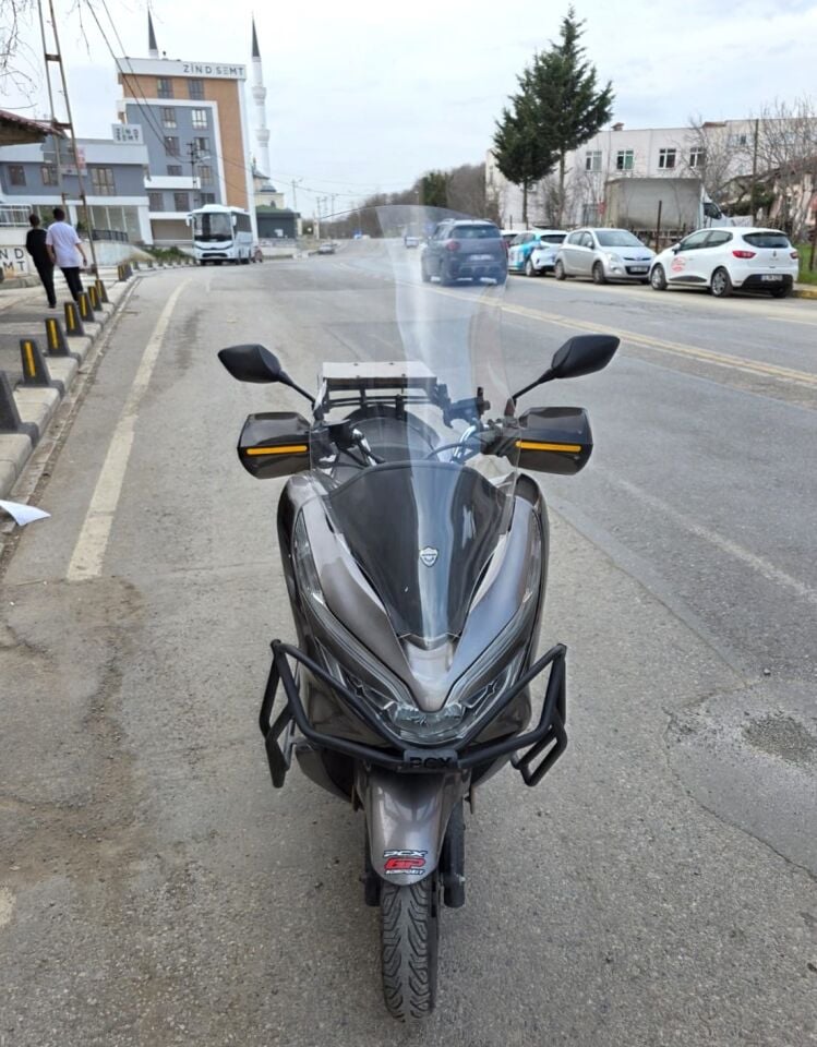 MOTOCAM Honda PCX Ön Cam 2018-2020 Model 83cm Şeffaf Renkli 4mm UZUN