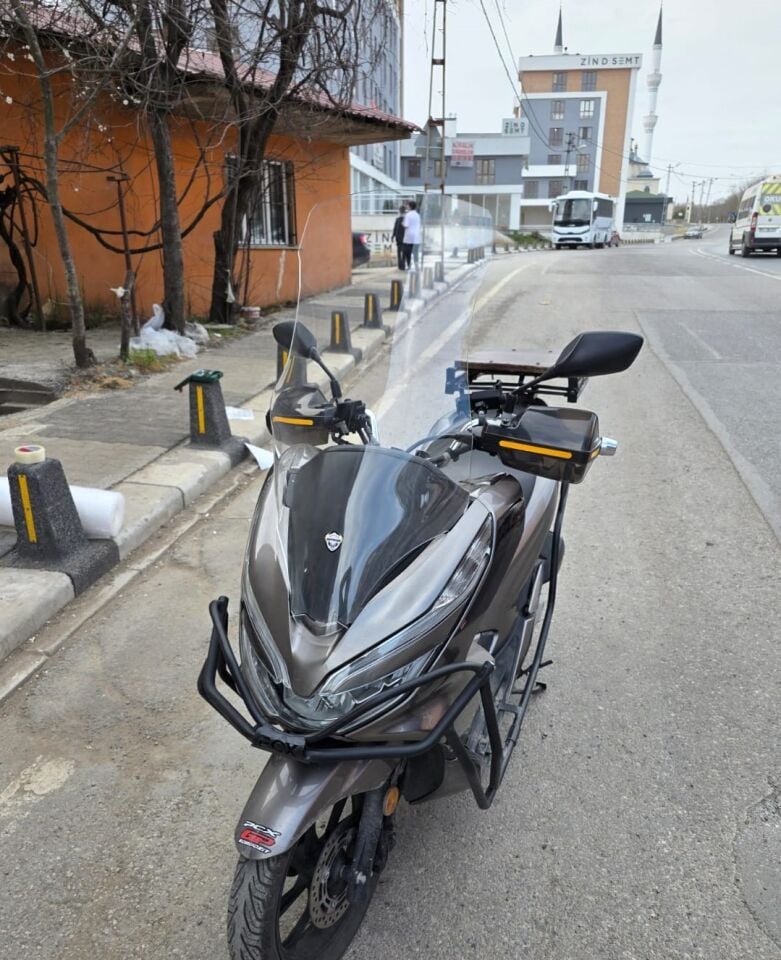 MOTOCAM Honda PCX Ön Cam 2018-2020 Model 83cm Şeffaf Renkli 4mm UZUN