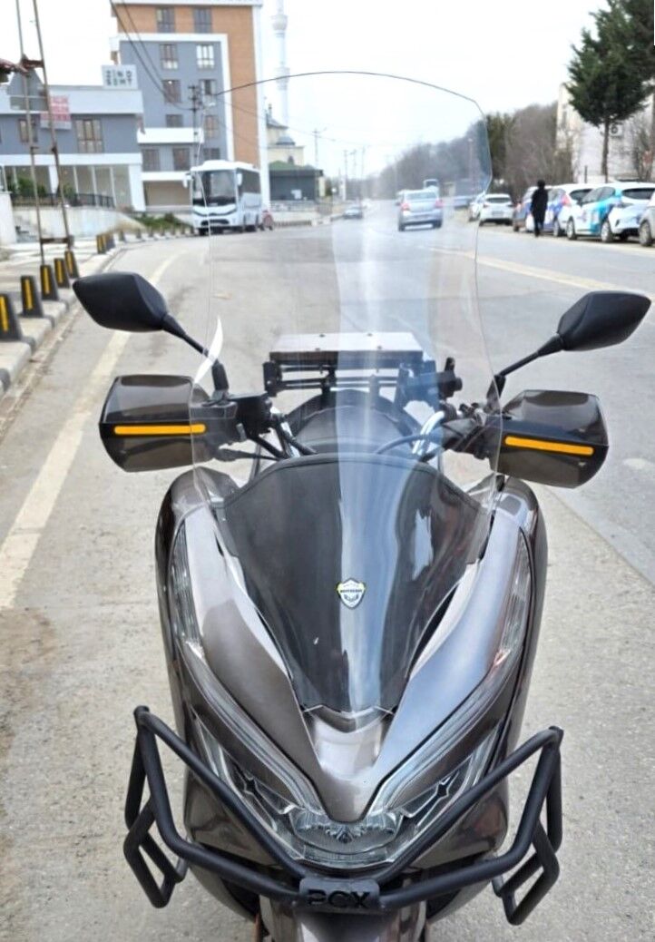 MOTOCAM Honda PCX Ön Cam 2018-2020 Model 83cm Şeffaf Renkli 4mm UZUN